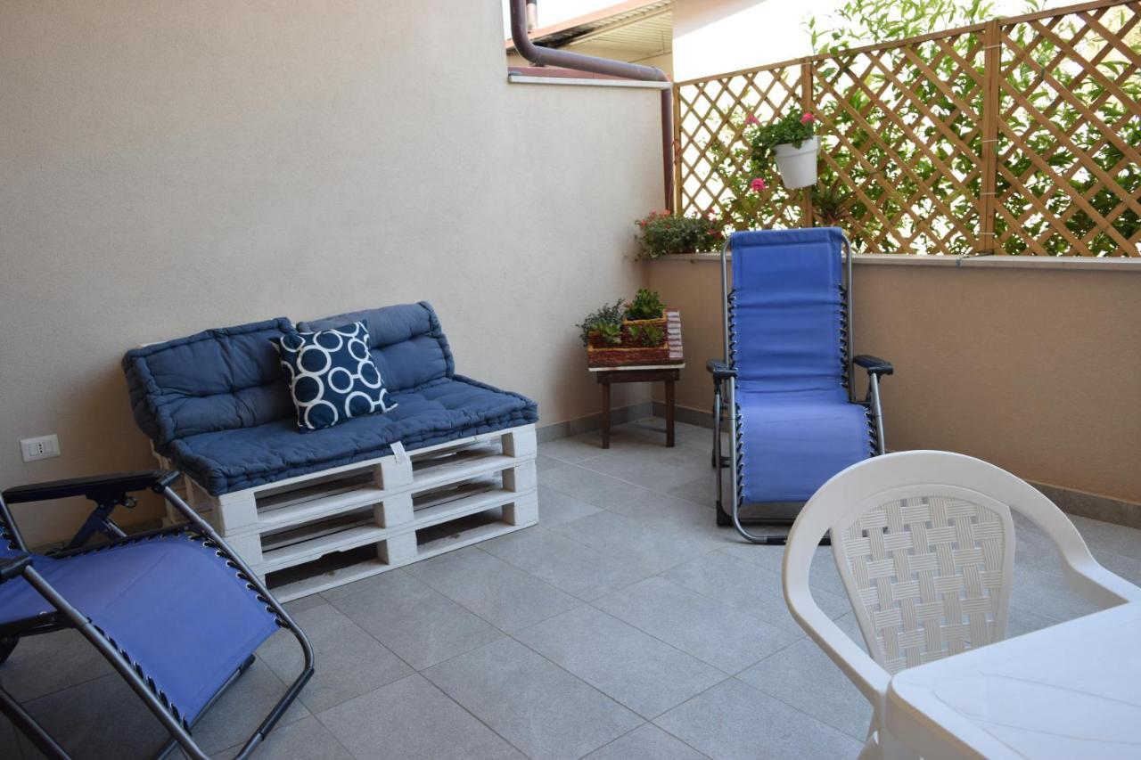 Casa Vacanze Lombardo Santa Teresa Di Riva Buitenkant foto
