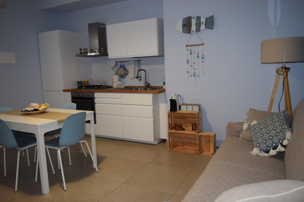 Casa Vacanze Lombardo Santa Teresa Di Riva Buitenkant foto