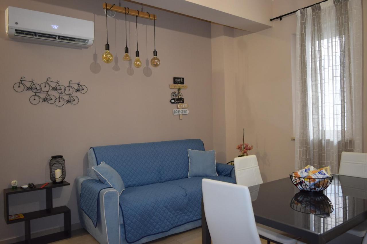 Casa Vacanze Lombardo Santa Teresa Di Riva Buitenkant foto