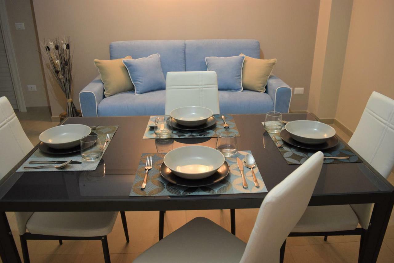 Casa Vacanze Lombardo Santa Teresa Di Riva Buitenkant foto