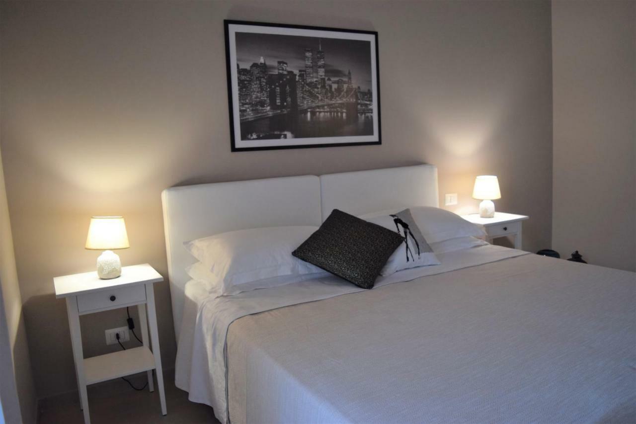 Casa Vacanze Lombardo Santa Teresa Di Riva Buitenkant foto