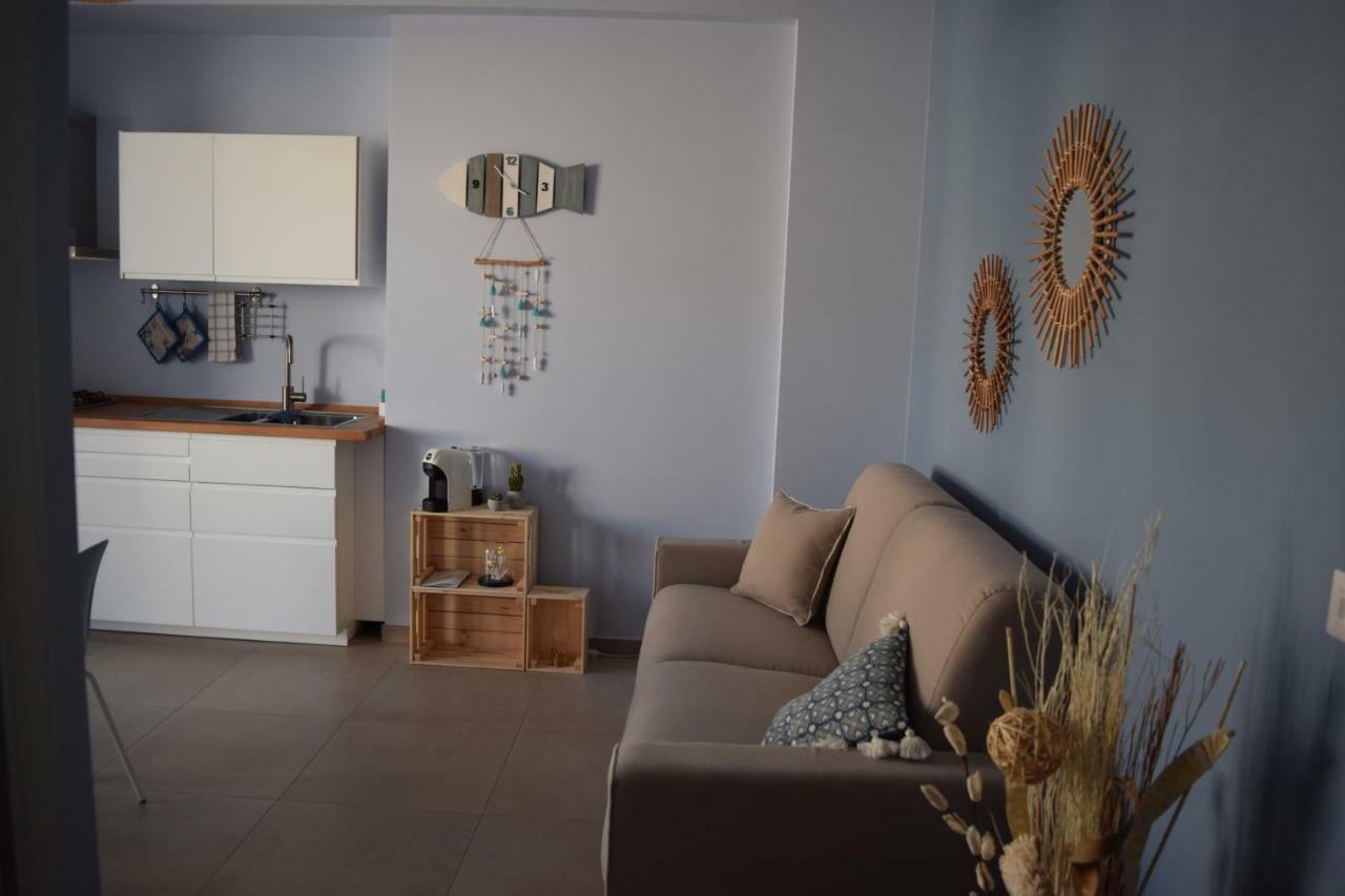 Casa Vacanze Lombardo Santa Teresa Di Riva Buitenkant foto
