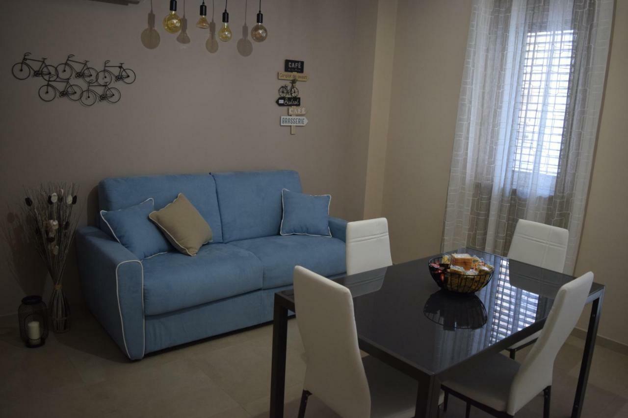 Casa Vacanze Lombardo Santa Teresa Di Riva Buitenkant foto
