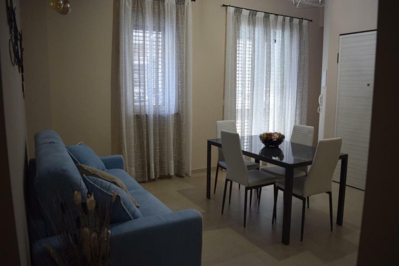 Casa Vacanze Lombardo Santa Teresa Di Riva Buitenkant foto